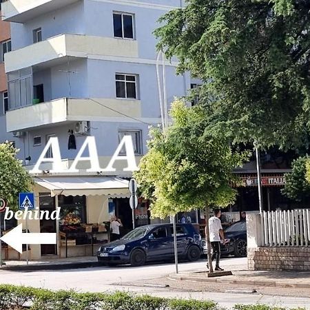 Aaa Apartment Berat Exteriör bild