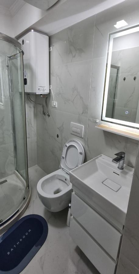 Aaa Apartment Berat Exteriör bild
