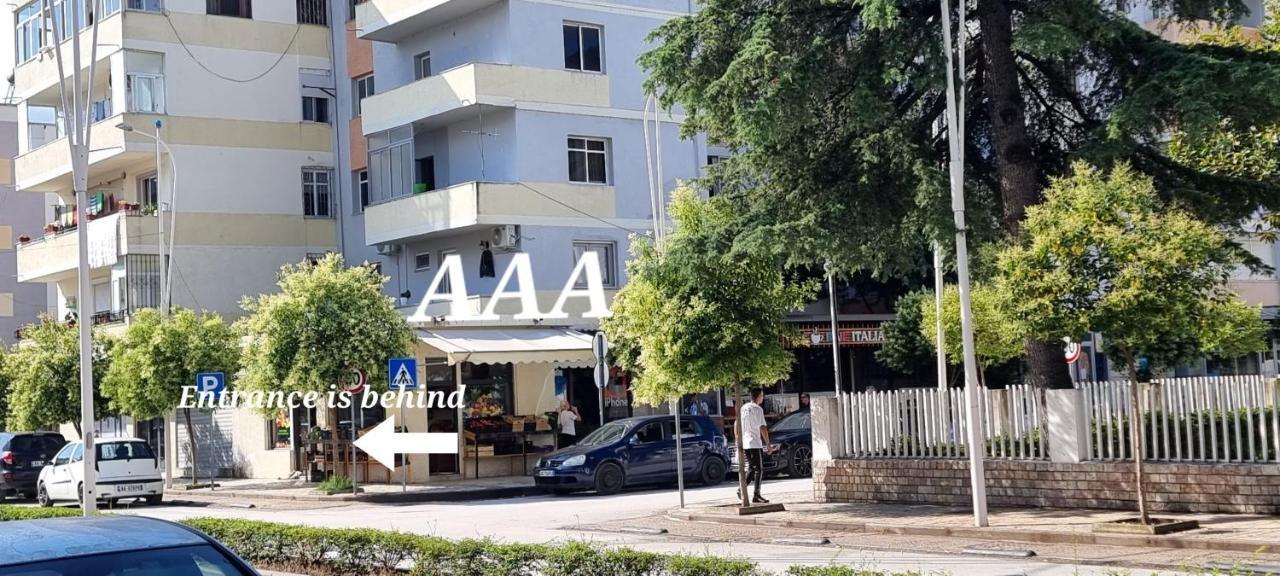 Aaa Apartment Berat Exteriör bild