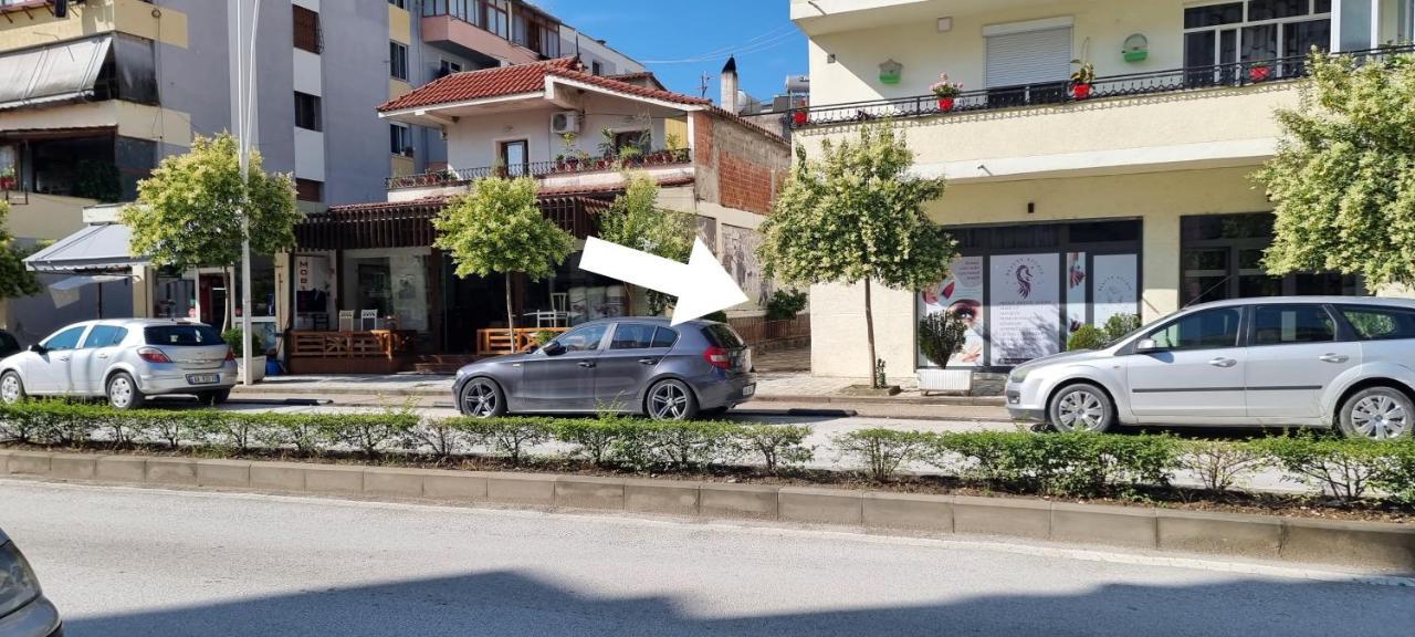 Aaa Apartment Berat Exteriör bild